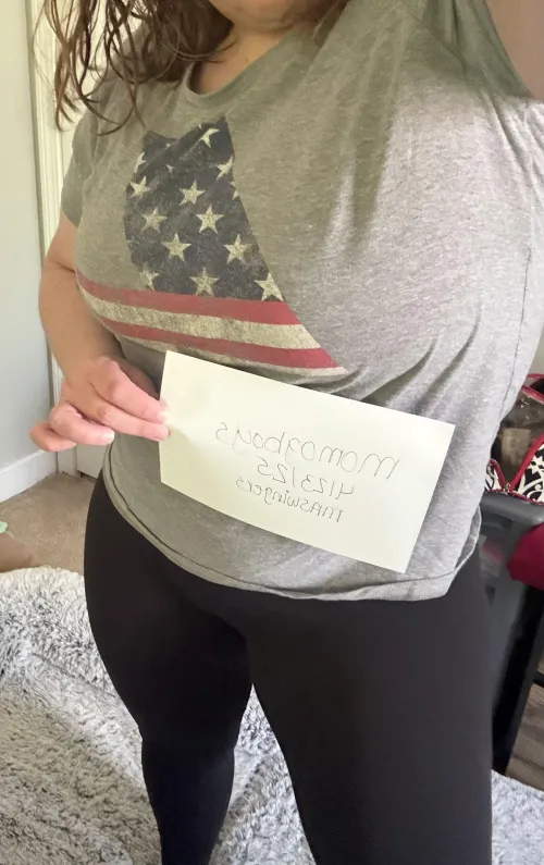 38f looking for m/f f