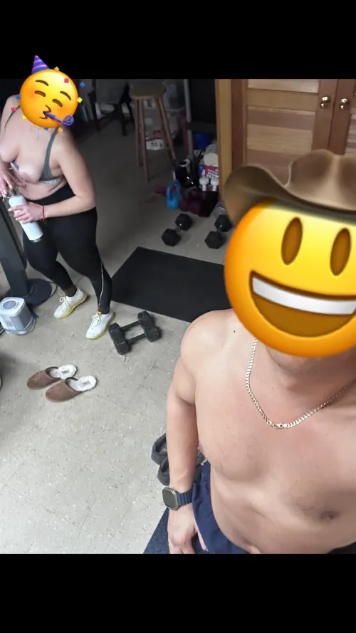 Pretty equal if you ask me! 🤷🏽‍♂️