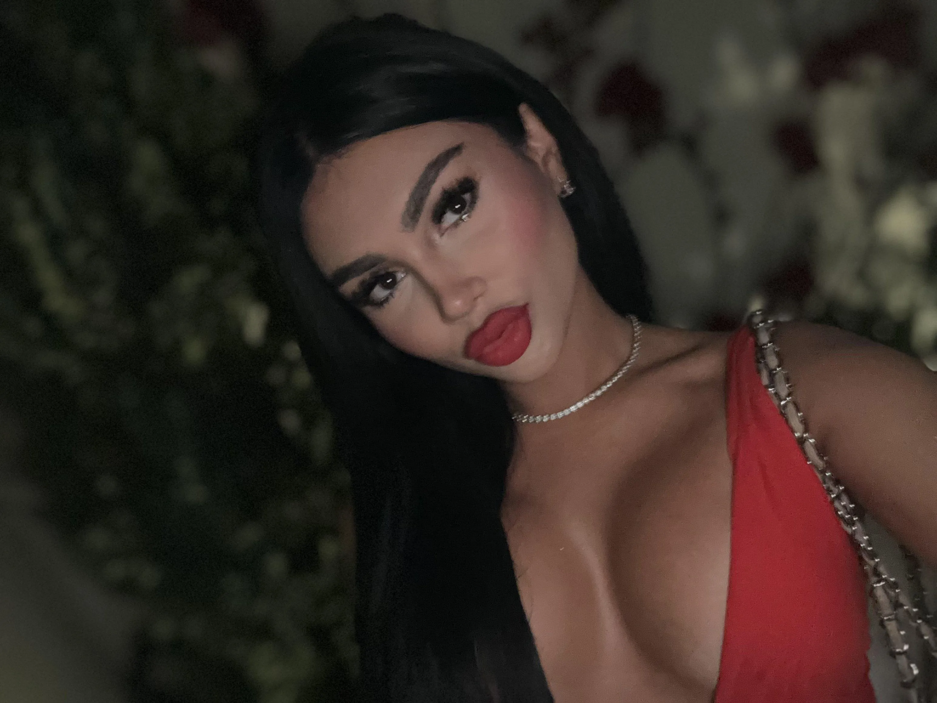 Be honest... do you prefer girls with or without dick?