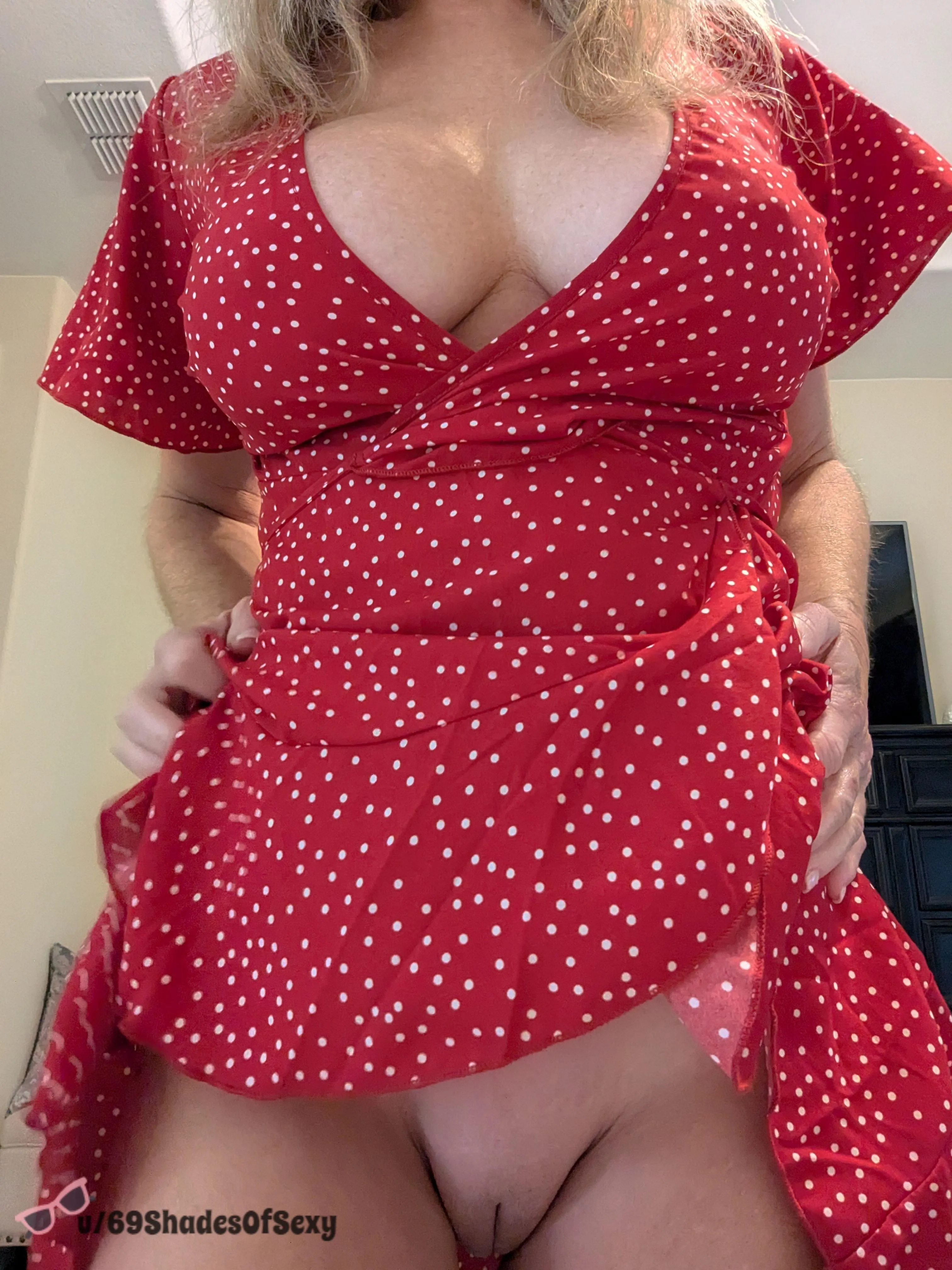 Bras and panties don't belong under sundresses (f)