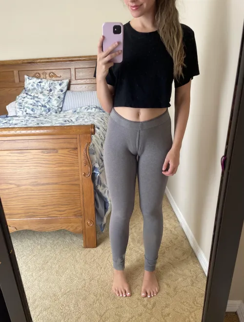 Camel toe in leggings