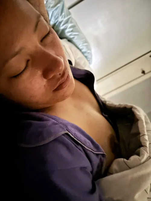 Cum in her face everyone!