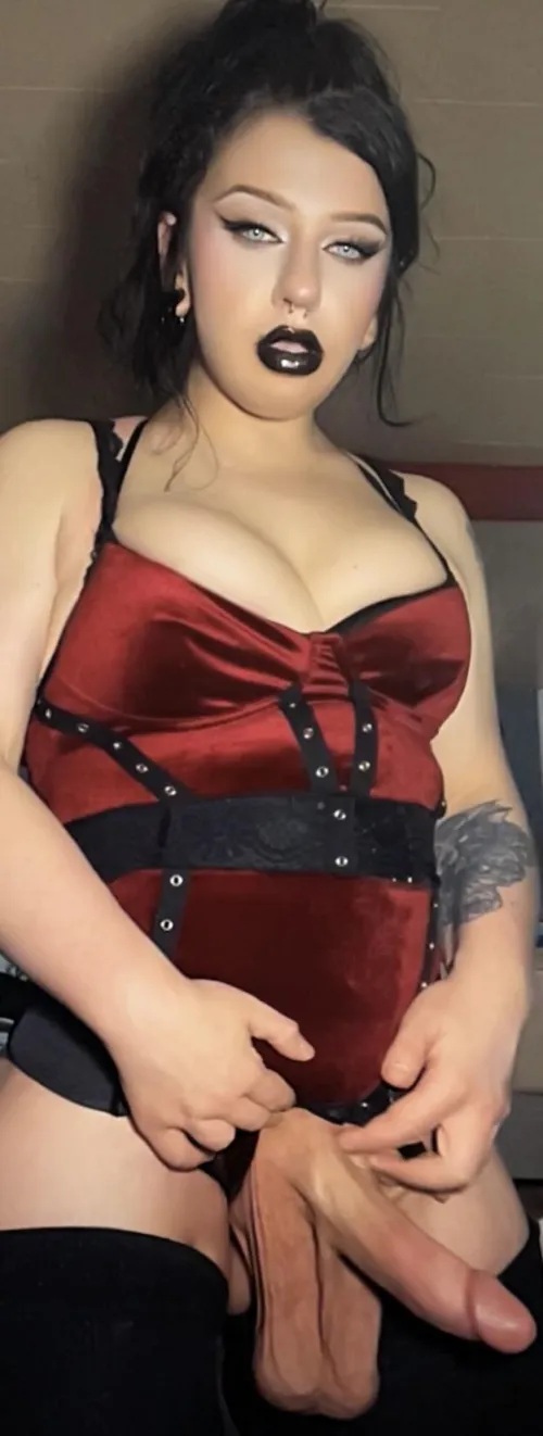 Do you like girls with big balls?