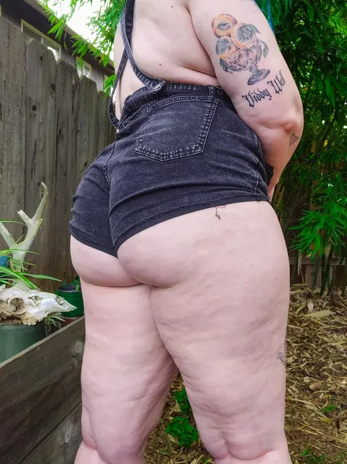 goth gardening season is upon us!