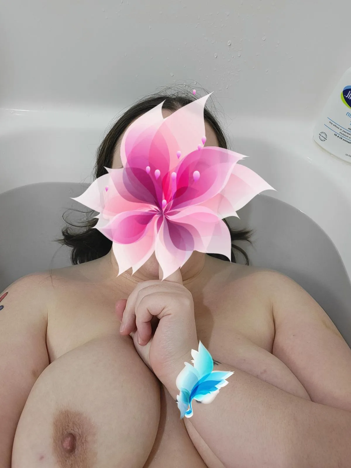 Happy Mother's Day to all the MILFs!