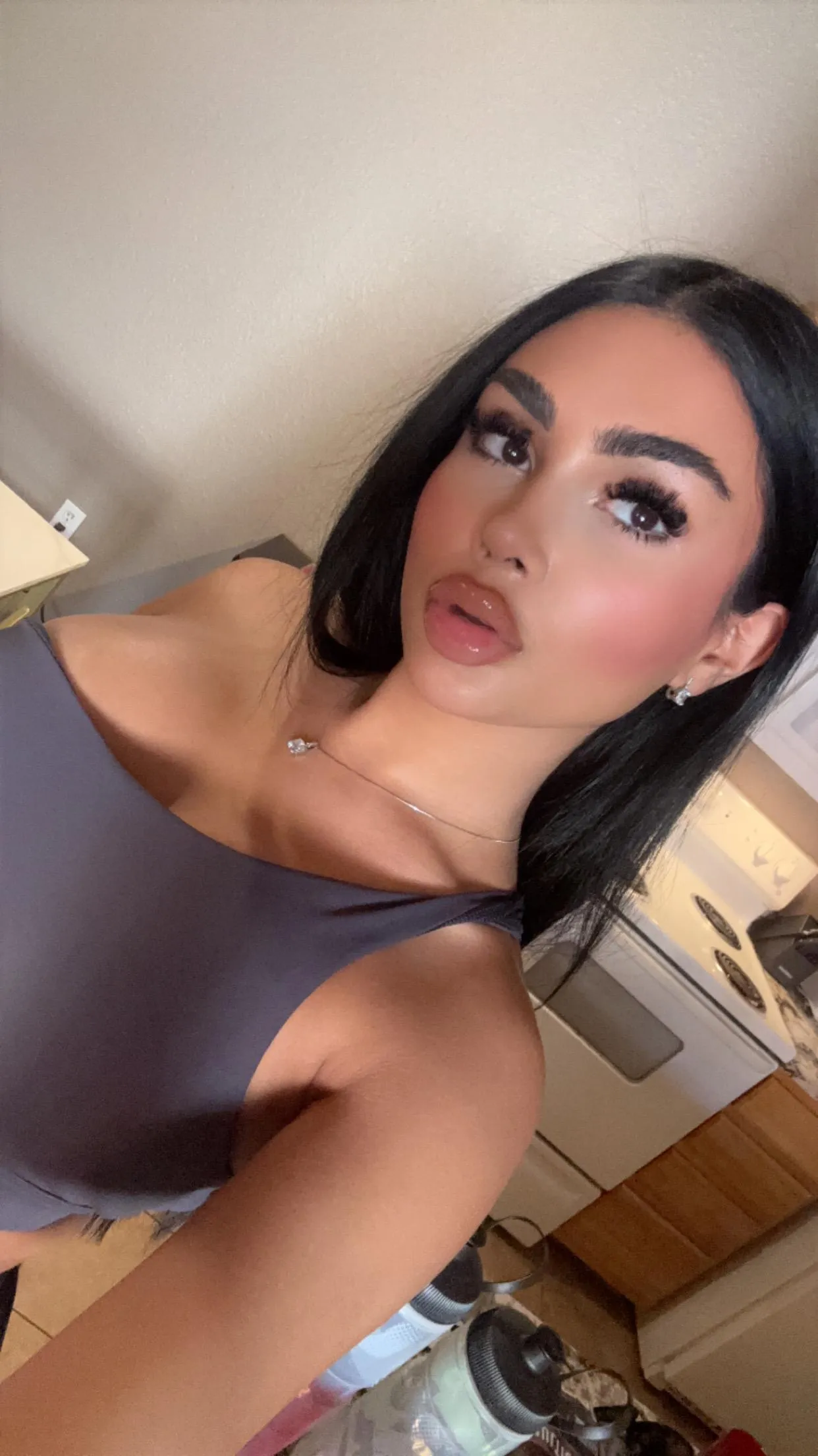 if you want nudes sayy yes and ill sendd you (no kidding)