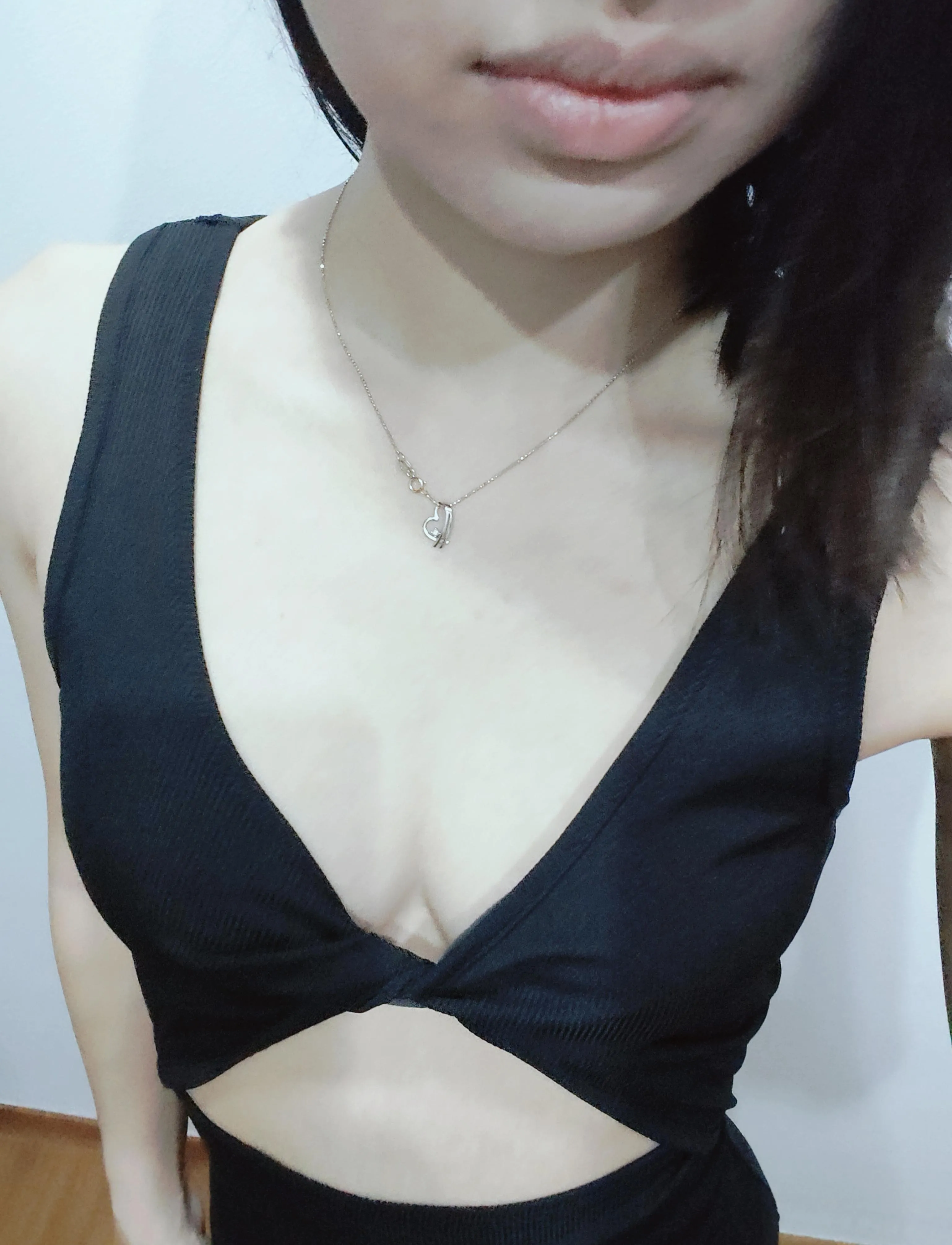 Kisses from your little gf 💋