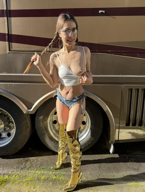 Made in 1982.... still FUCKABLE ? (42)(F)