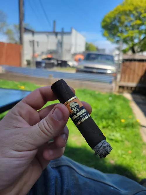 Olmec Corona Gorda Maduro review