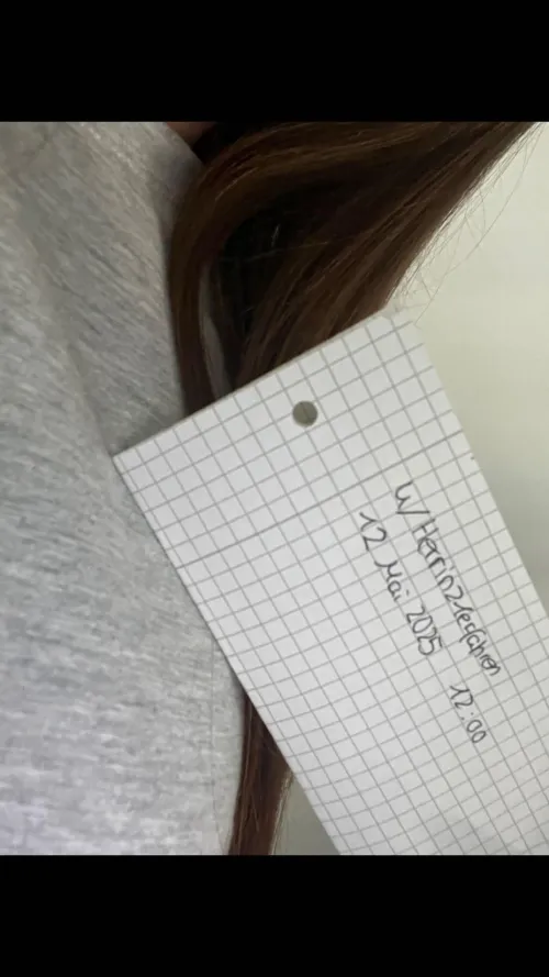 W21 sucht Sklaven lies unten !!