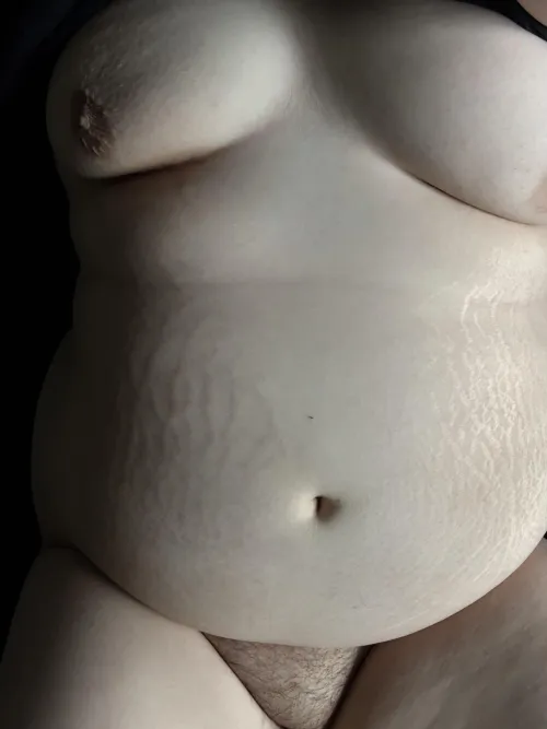 who’s gonna help this bbw cheat on her gf with some cock?