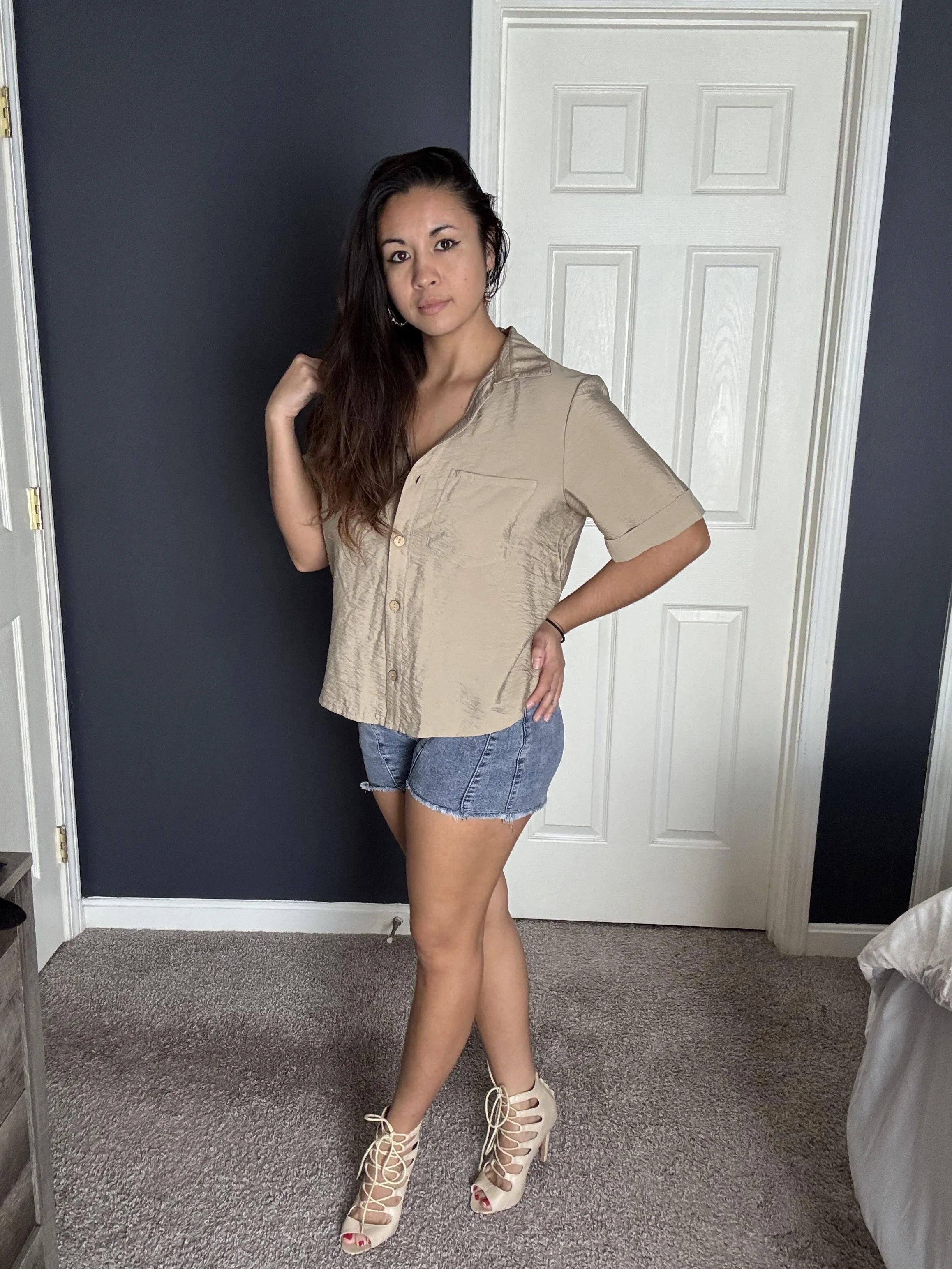 Beige heels are cute