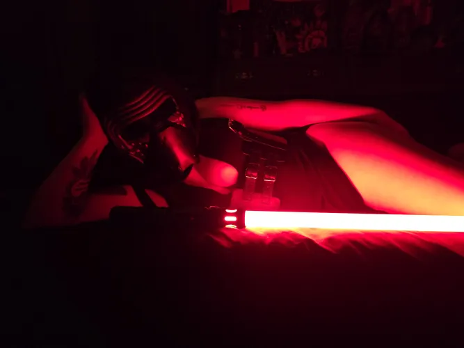 I can't be the only kinky star wars wife here