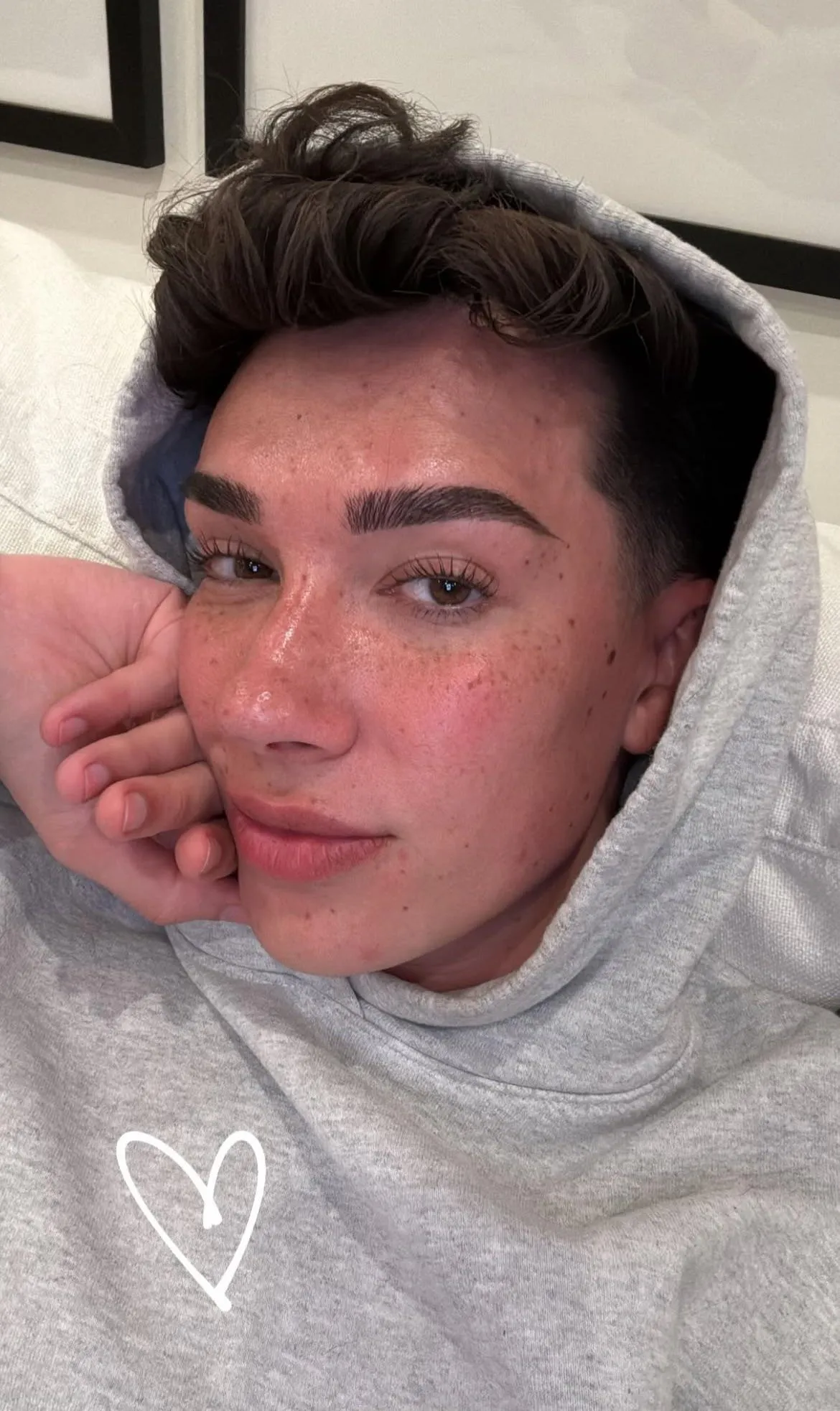 I love his cute face