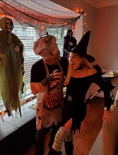 [M28/F26] [MF4MF] or [MF4straightM]