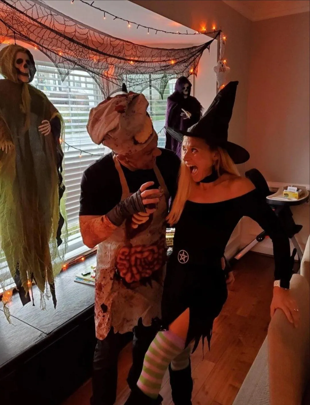 [M28/F26] [MF4MF] or [MF4straightM]