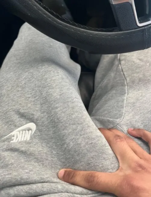 25 bi guy in 336 looking for couples or solo