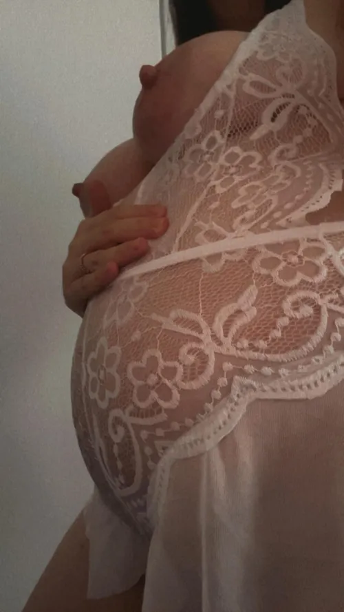 5 months pregnant 🤍