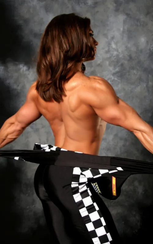 I'm even sexier in posing makeup than usual (oc)