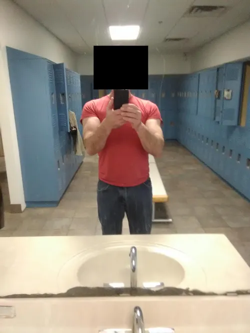 Looking for someone to kick me in the balls till I tap out. Greenville NC area.