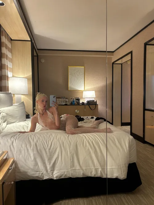 Ur little doll is waiting