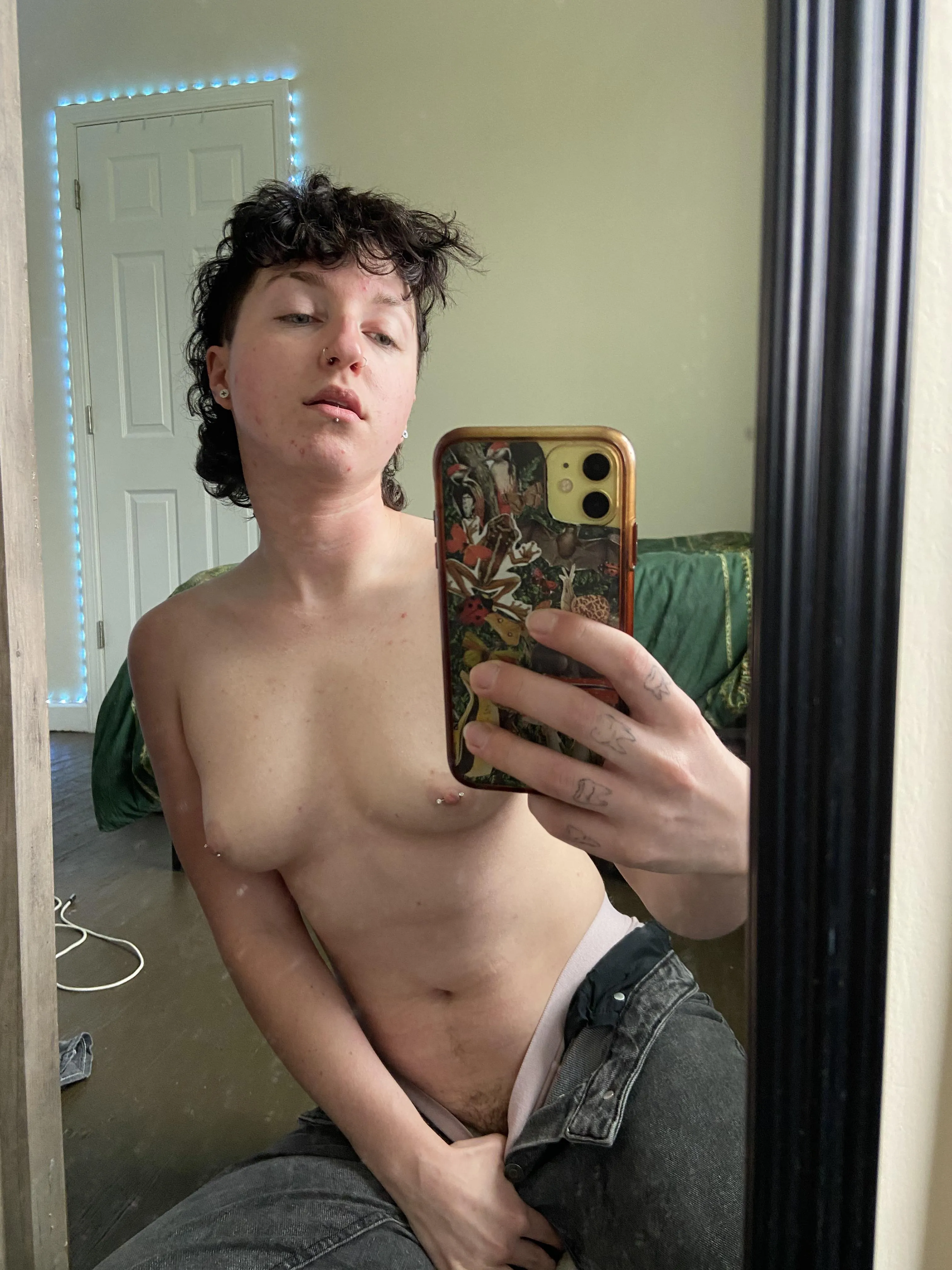 who wants to ride my face?