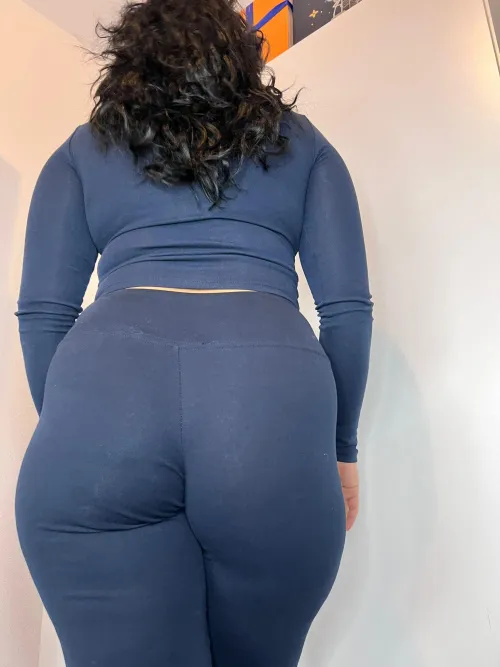 all the people only see my butt but I am more than this, right?