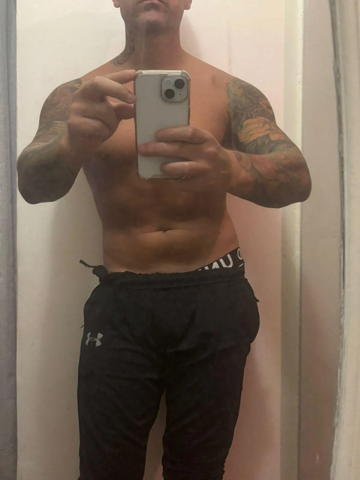 v+
Who wants to play with me?