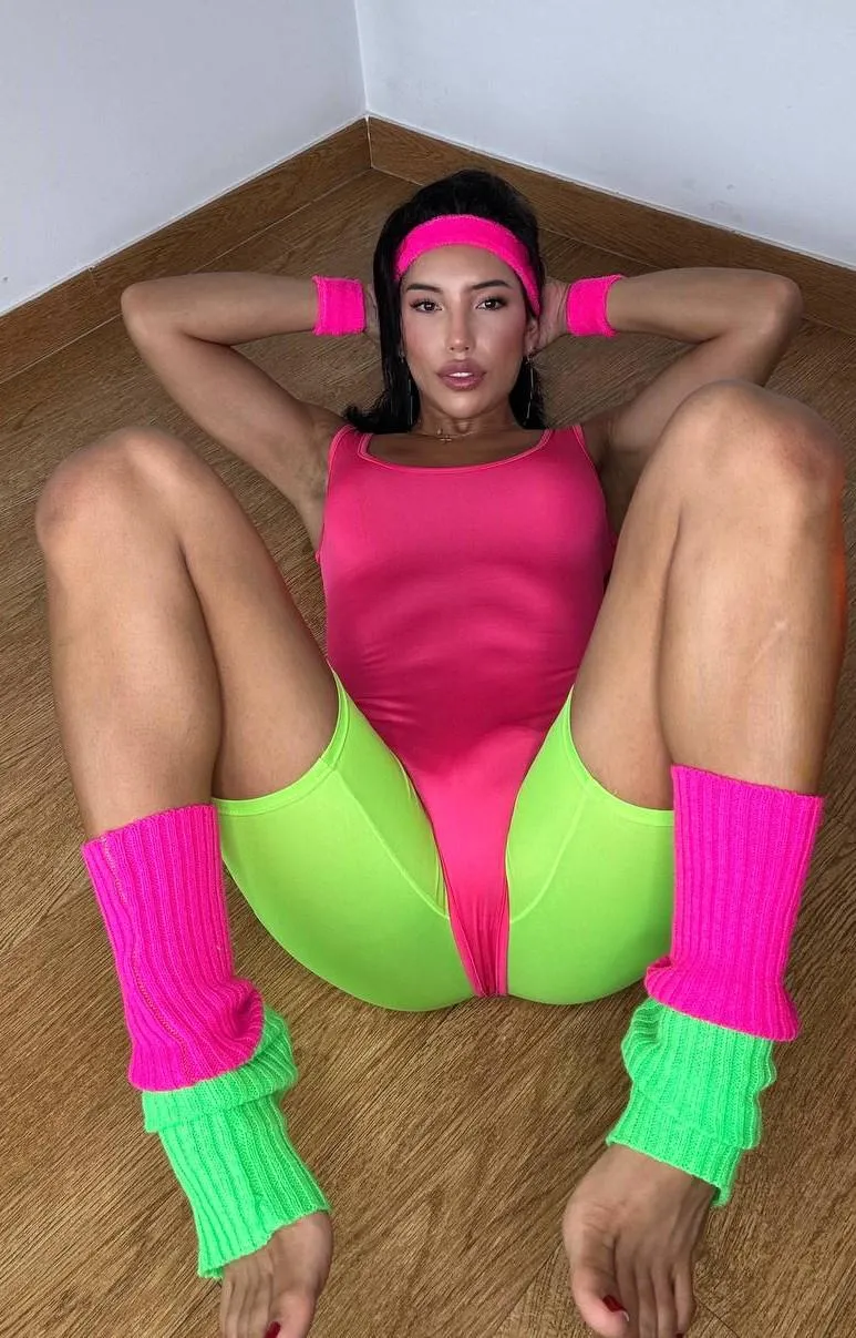 Would you rather fuck me or suck me?