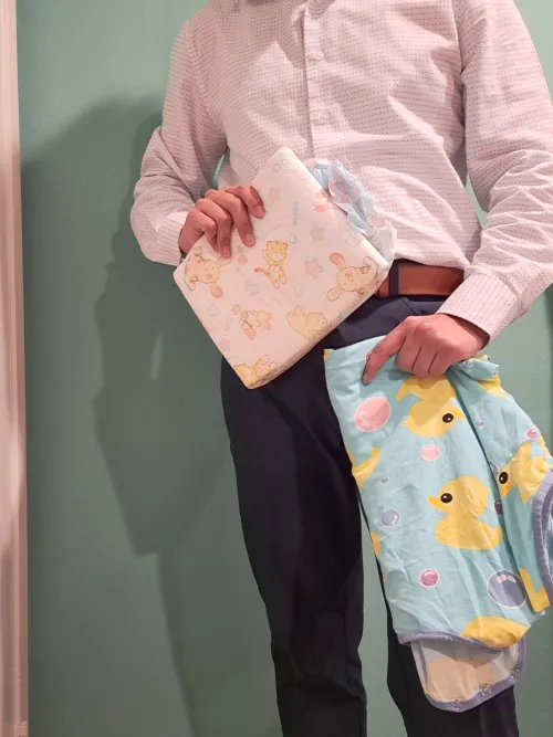 CG Pic: Are we feeling the duckie onesie, tonight?