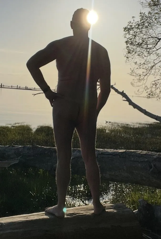 Don’t let the sun go down on me…