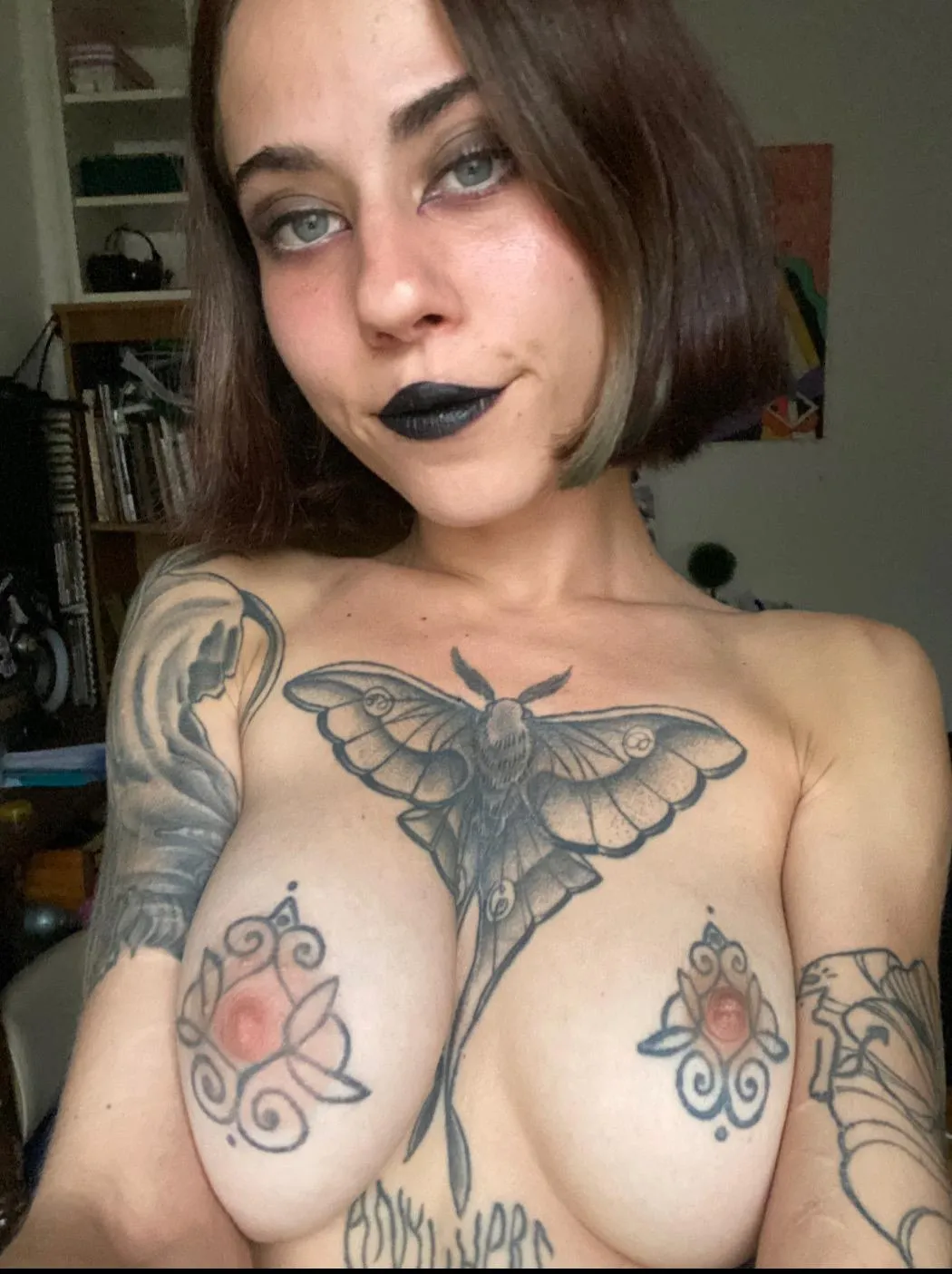 Hey! Excuse me... I was wondering if I was your type of girl.