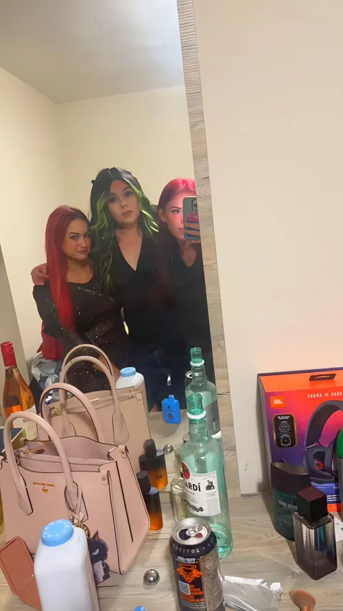 I know the long weekend is over but we could keep it going if you want 😈😈😈 (f)