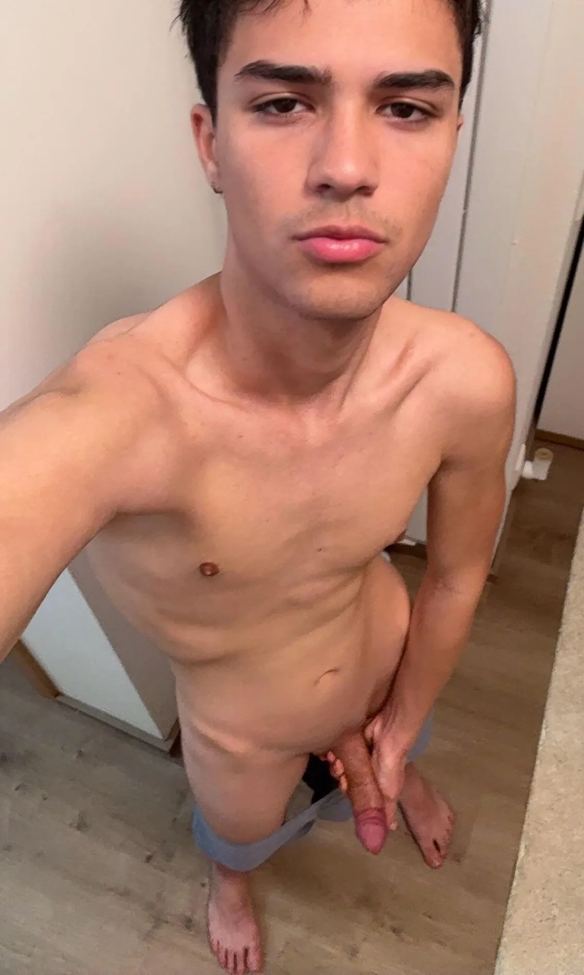 would u taste my 18yo cock?