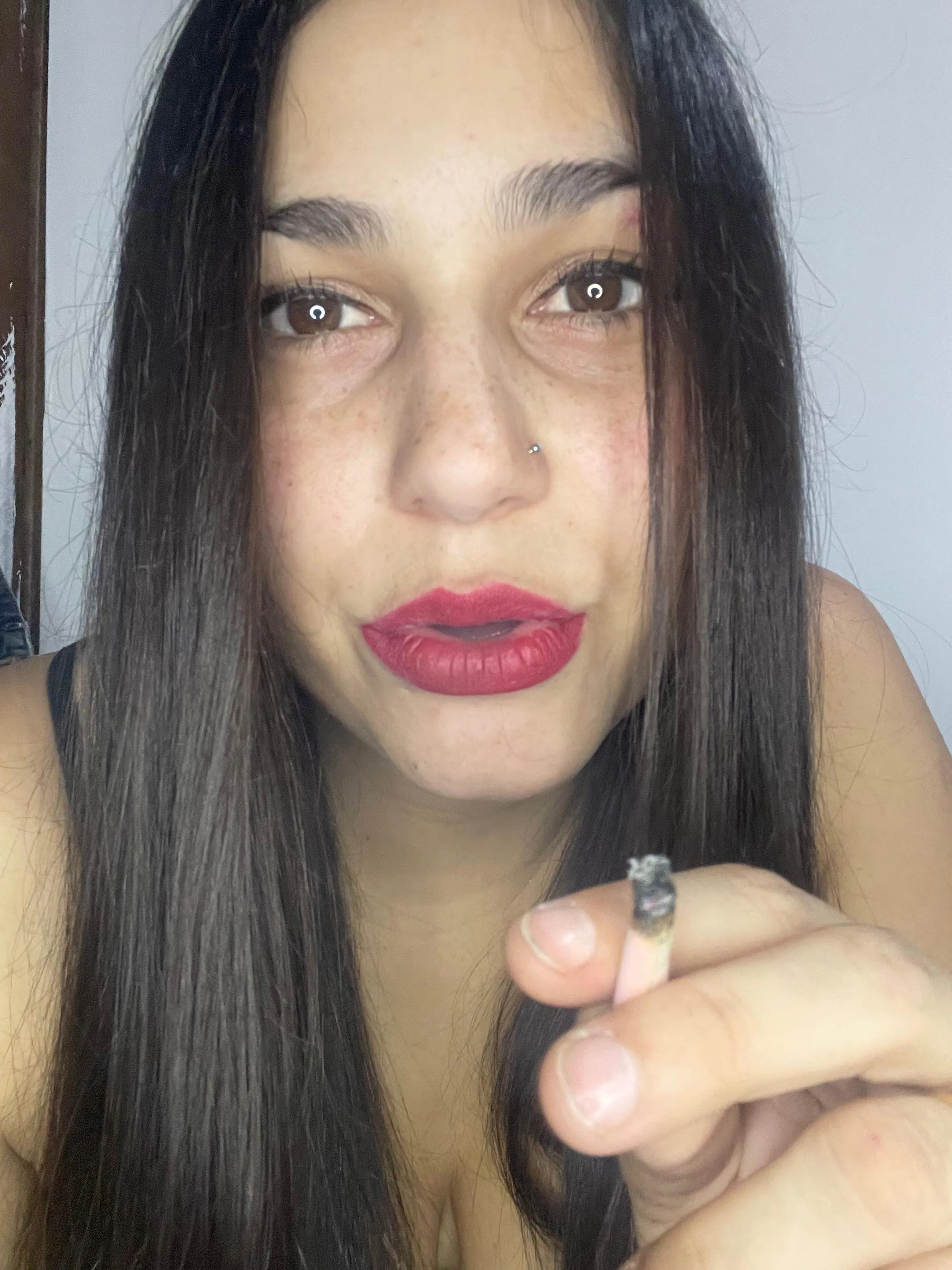 Any time is a good time for a few puffs and being stoned all day 😍💨