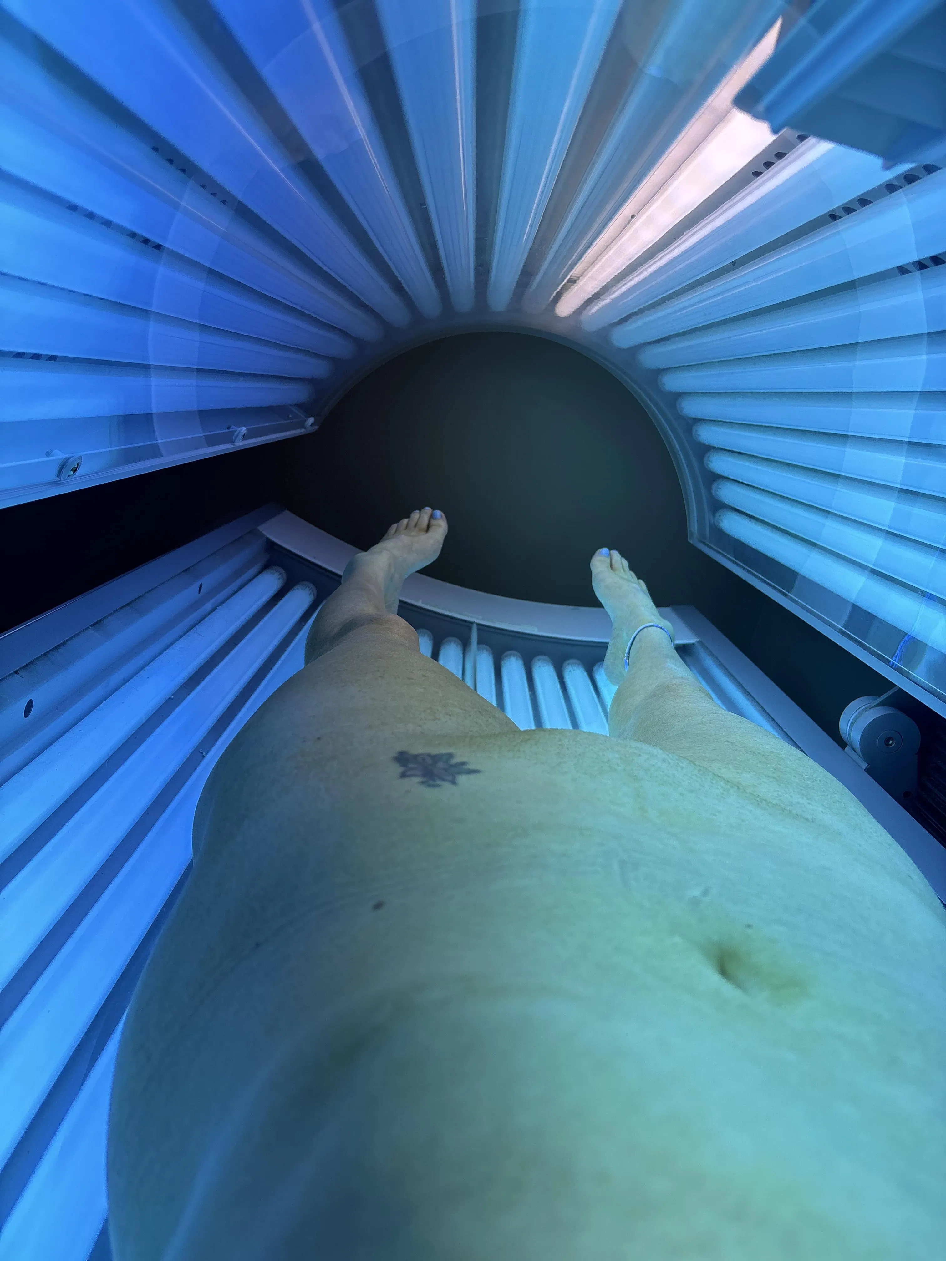 Come on in the door is unlocked