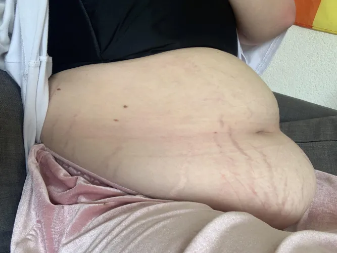 fat shame me, go wild, be as mean as you can 🐷