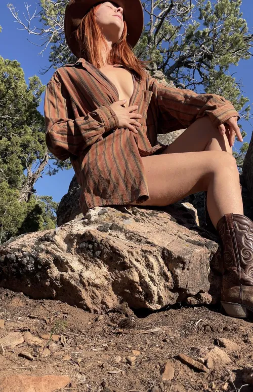 perfect flannel weather at the new camp spot 🌲