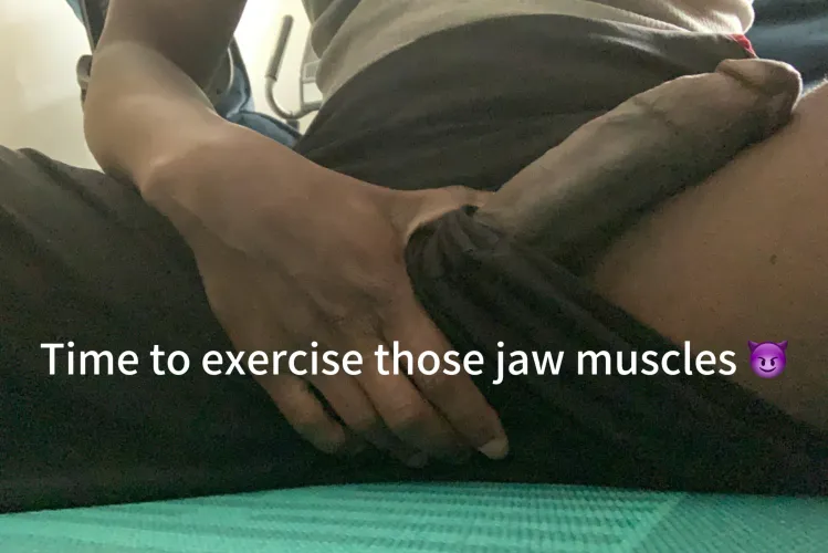 We’re working out your jaw muscles today 😈(37)