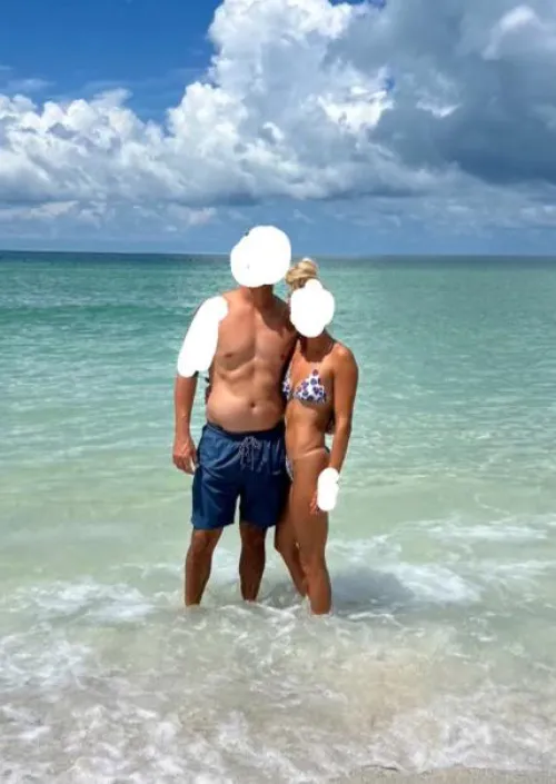 Younger Mesa married Couple, looking for M / MF.  New to this but open to trying something new :) please be DDF and willing to verify :)