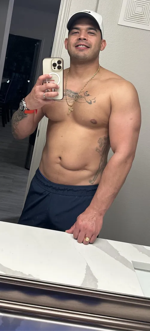 33 [M4F] Dallas tx, Hey I looking for fun whit GIRL OR COUPLE, I’m Fit, Clean, Discrete and Big Size text me I can travel