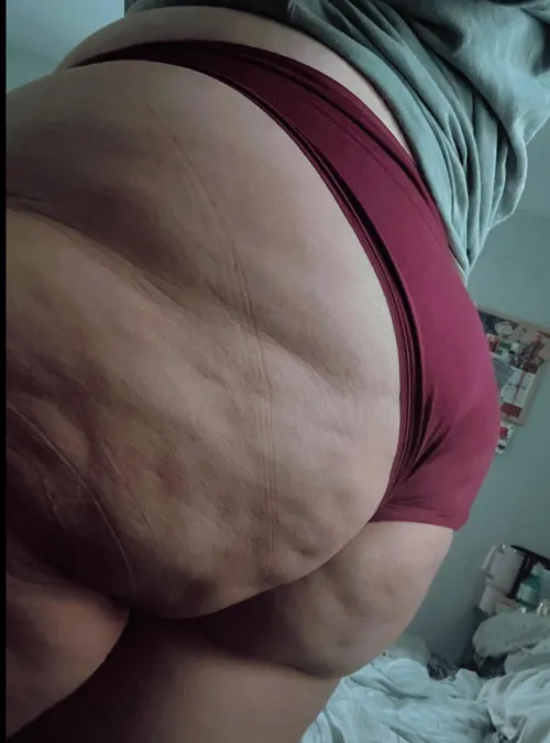 An ass that deserves to be worshipped