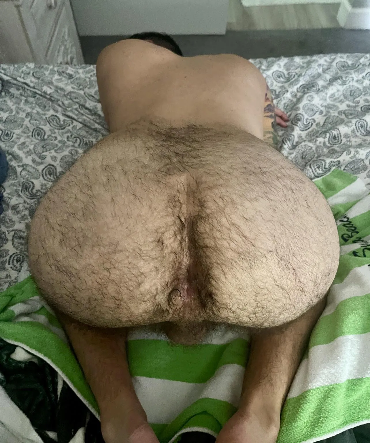 Any hairy cocks want a turn?
