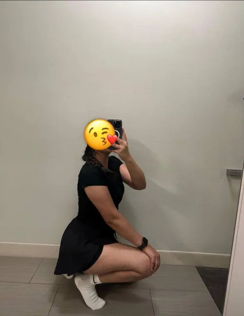 [F4FM] I’m hispanic, looking for a experienced couple who can guide me ☺️