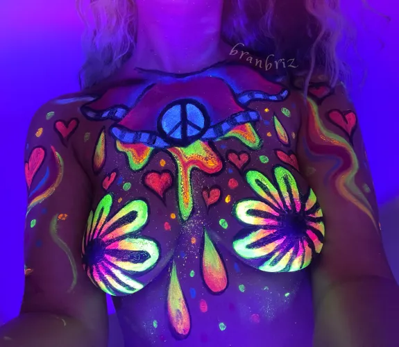 The grooviness in blacklight!