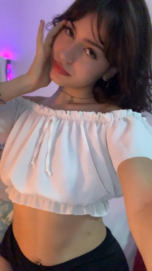 20f looking for [online] long term arrangement. I verify!