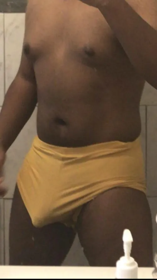 Age:21 would you worship me ?🫢🫢🫢