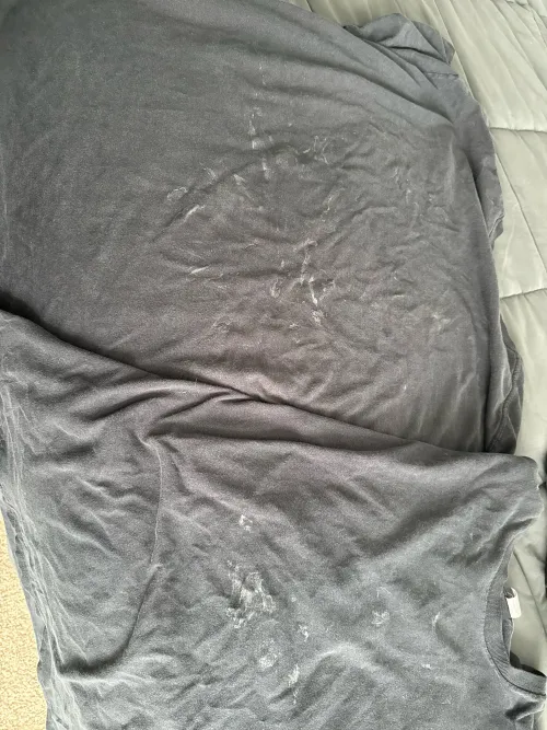 Do you think my JO bud minds if I post our secret?🤫