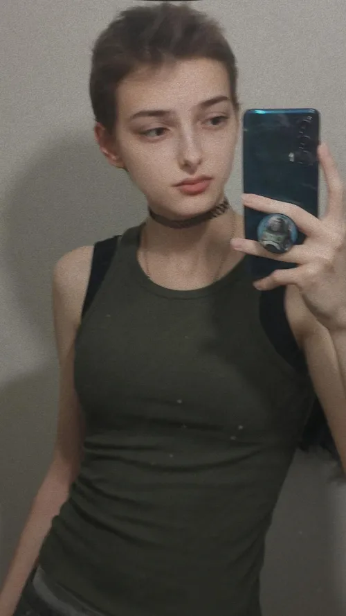 19f trying a new style :>