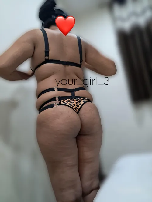 Daddies who wanna control this cheetah in bed🥵